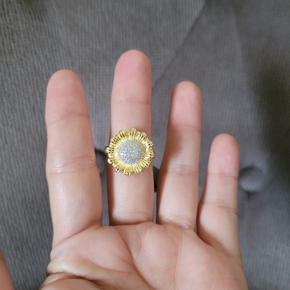 Cote d'Argent Sunflower🌻 Ring💍 - Picture 10 of 16